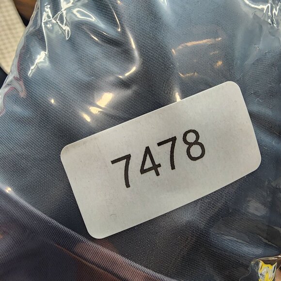 Womens FABLETICS Strappy Athletic Tank Top Built In Bra Black Purple Size S - Picture 7 of 7